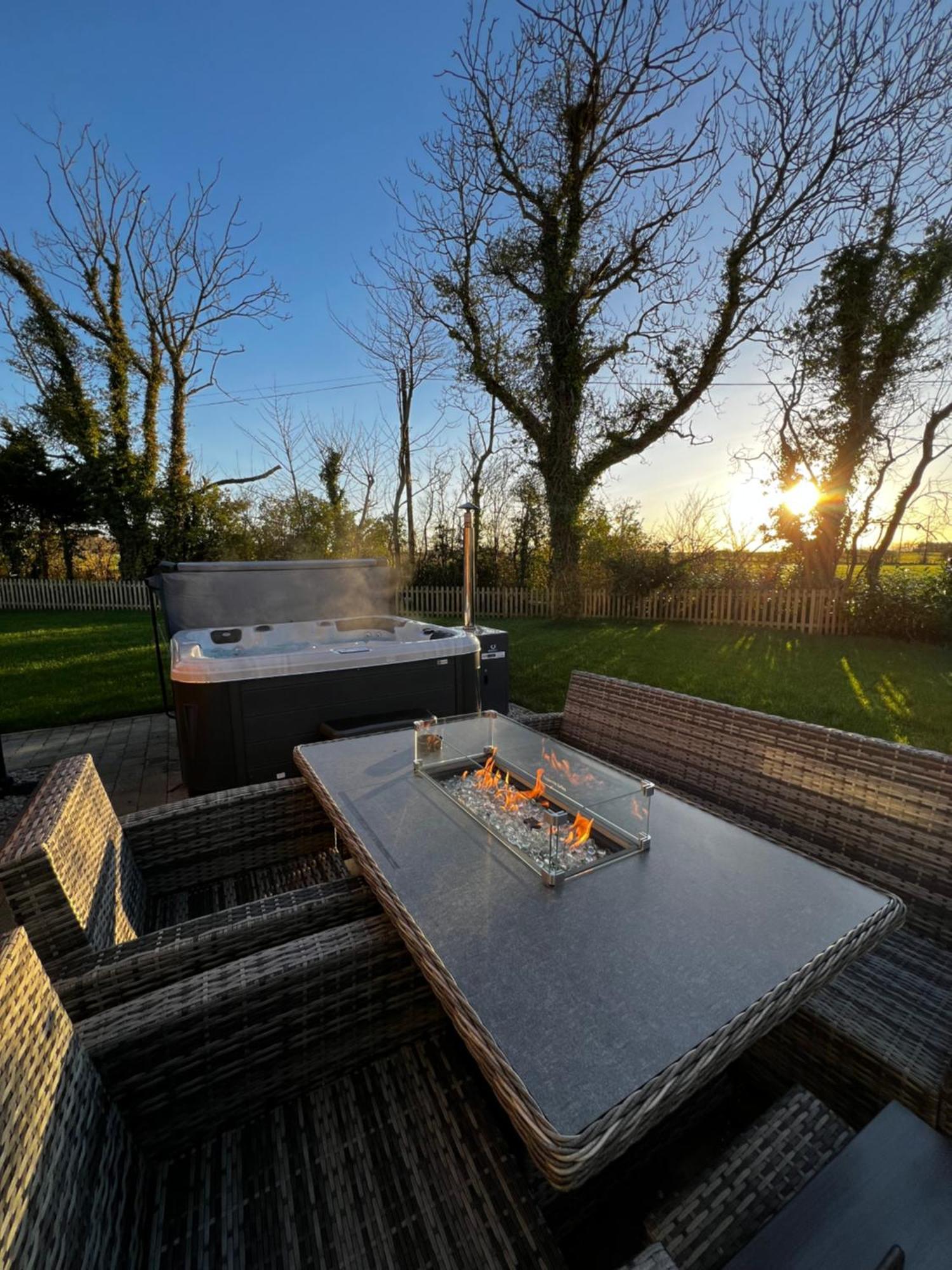 The Farmhouse At Corrstown Village Portrush Eksteriør bilde